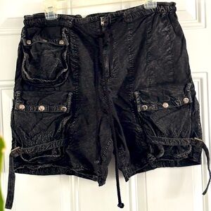 FREE PEOPLE  Moon Bay Parachute Shorts in Black. Great condition!
